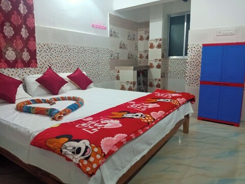 비치 근처의 담스테이 호텔 프라나브 사단