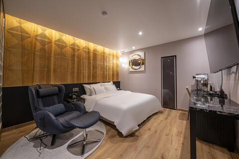 충주 호텔 가을