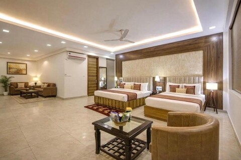 Hotel Zed Plaza- Near Delhi Airport