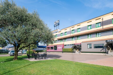 스마트 호텔 킹, 바이 R 컬렉션 호텔