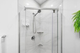 The McCaul by Casa Hotels - Ideal for Groups in DT