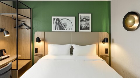 캄파닐 파리 에스트 - 포르트 드 바뇰레