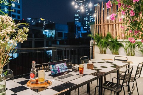 HK Residence Rooftop Sky View