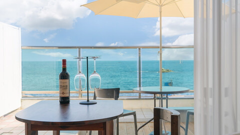 강릉 웨이블루스파펜션