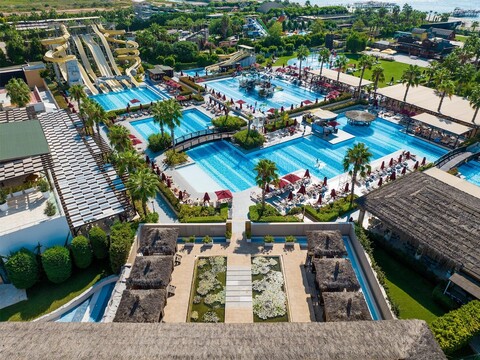 아스카 라라 리조트 & 스파