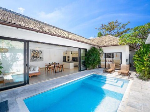 Villa Anakula 3 by Pertama Management