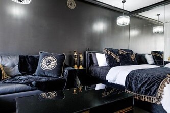 Medusa's Luxe Retreat - Prime Surfers Paradise Spot
