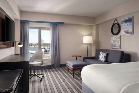 코트야드 바이 메리어트 보스톤 브룩라인