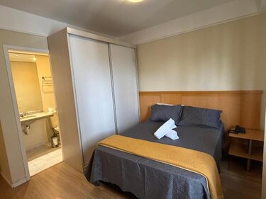 Flat Biena Ibirapuera UH-810