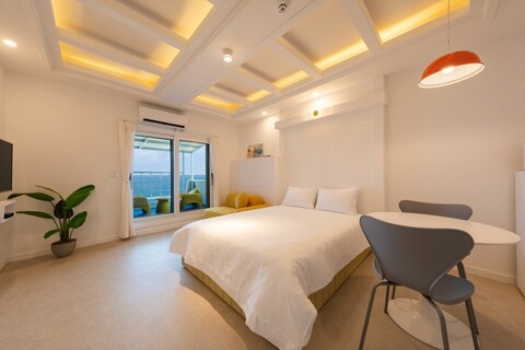 강릉 벨라루나펜션 (해변도보 1분)