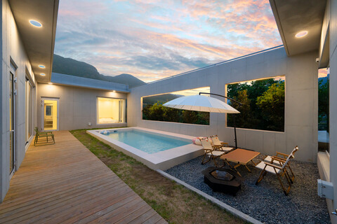 청도 나날풀빌라