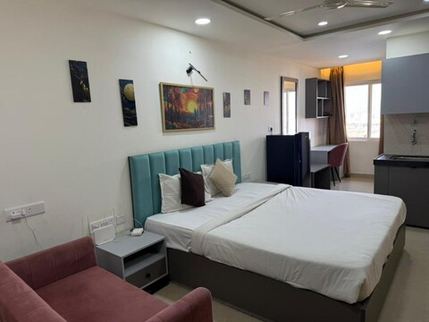 Okay Plus Sky Luxury Suits