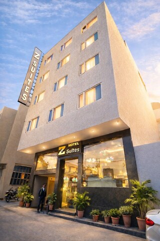 Z 스위트 호텔 마히팔푸르 IGI 공항