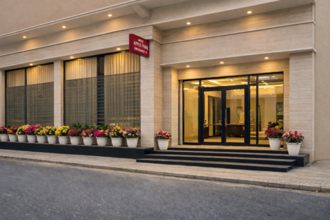 99 Hotel Apple Park Near T3 Delhi Airport
