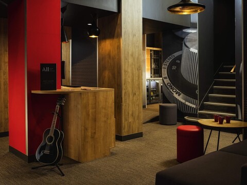 이비스 파리 갸르 드 레스트 10에므