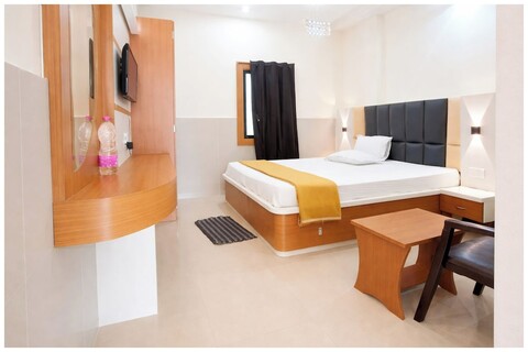 호텔 씨스케이프 푸리, 해변 근처