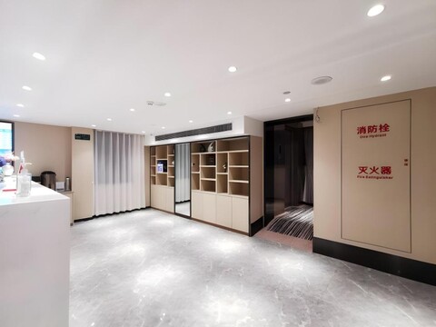 그린트리 인 익스프레스 상하이 번드 위위안 샤오난먼 메트로 스테이션