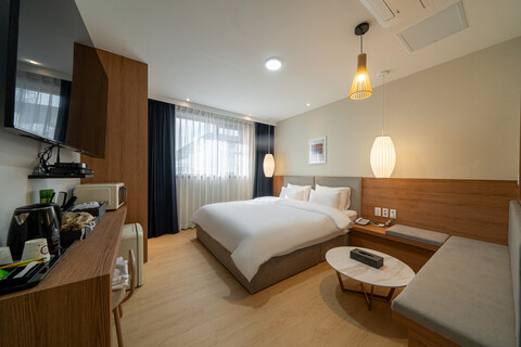 통영 하운드 호텔 통영항남