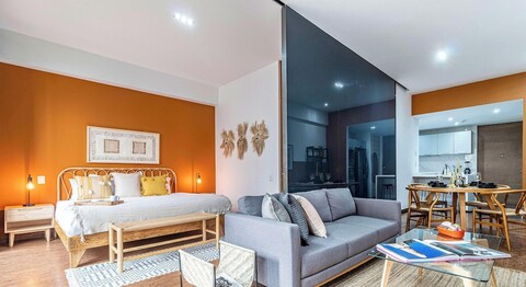 마젠타 바이 쿠쿤