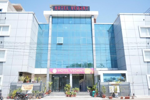 Hotel Vedant