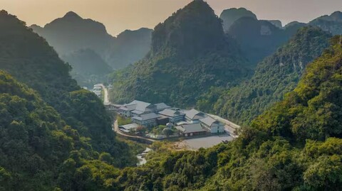 힐튼 꽝한 온센 리조트