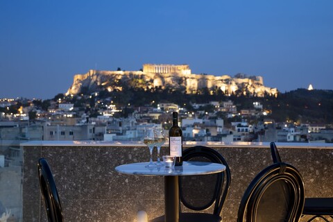 더 피너클 아테네