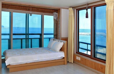 Sunny Pension