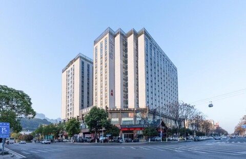 麗枫酒店（张家界天门山索道店）