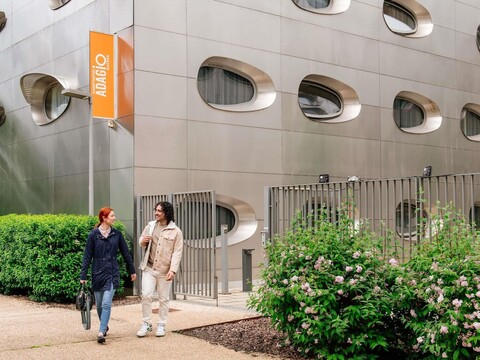 아파트호텔 아다지오 액세스 낸시 센터