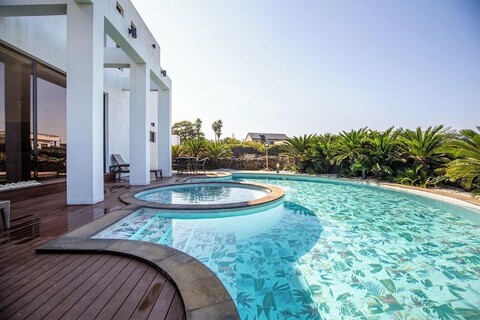 Libencia Pool Villa Hotel