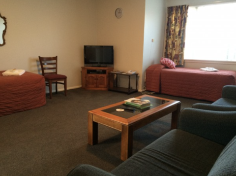 Earnslaw Motel