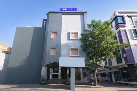 팹호텔 만사로바르 리트리트