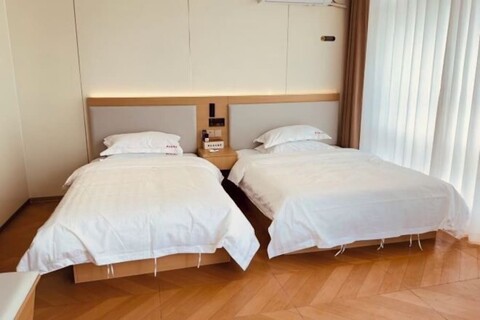 Shanghai Xinjiangnan Hotel