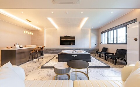 경주 H Avenue 호텔 불국사점