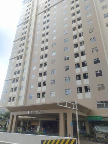 Studio Room Apartemen Kalibata City By Aisyah Ling