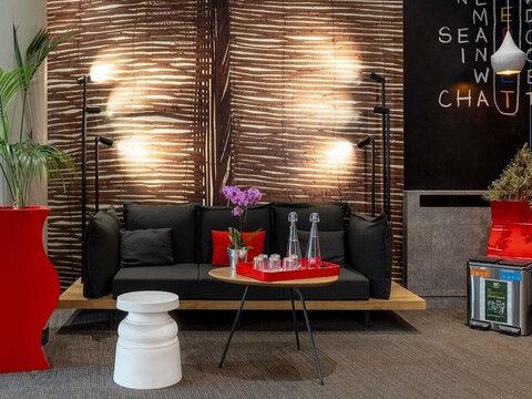 이비스 낭시 상트르 가르  이 꽁그라