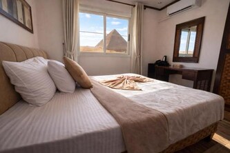 Foola Pyramids Inn Hotel