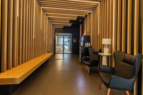 스테이홈 콘솔라상, 체육관 및 발코니