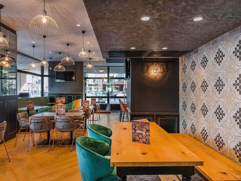 머큐어 부다페스트 코로나 호텔