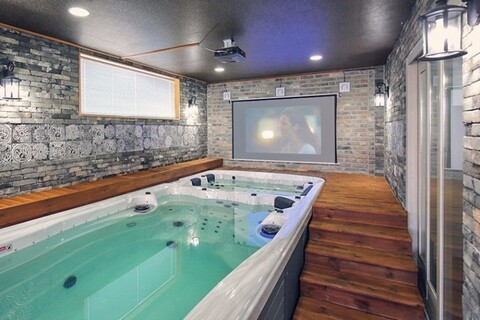 경주 실라마실키즈풀빌라