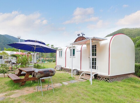 단양 휴돔하우스펜션