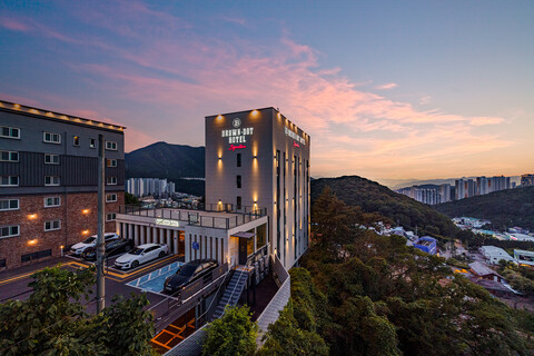 부산 만덕 브라운도트 만덕점