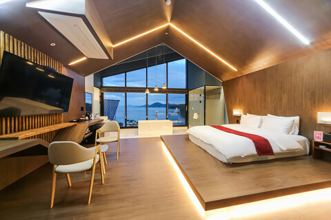 고성 위드세븐(WITH 7)