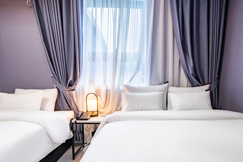 김해 어방동 나무늘보호텔 어방점