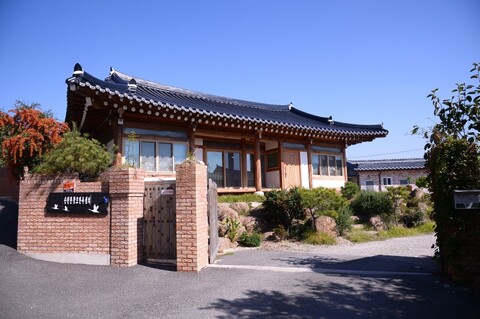 순천 순천만황토한옥샘터펜션