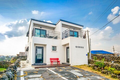 제주 월정땅콩집펜션