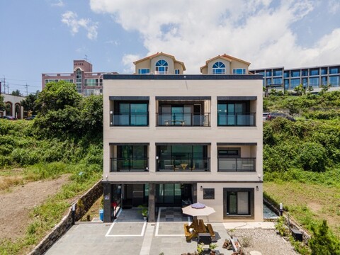 서귀포 휴빌 풀 스테이