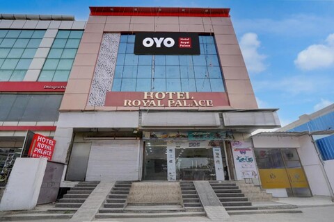 Hotel O royal palace