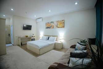 Like INN Hotel