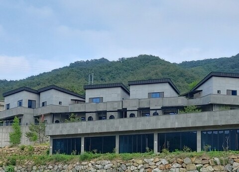 괴산 더그레이스2펜션